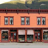 Smedley's Suites