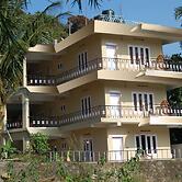 Jungle Palace Homestay