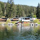 Marigold Fishing Resort