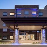 Holiday Inn Express & Suites Duluth North - Miller Hill by IHG