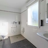 B&B HOTEL Compiègne Thourotte