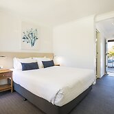 Nightcap at Golden Beach Tavern