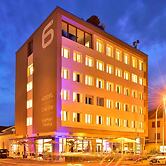 Hotel SiX