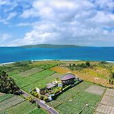 Floating Leaf Eco-Luxury Retreat