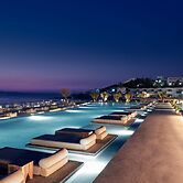 Caravel Suites - Adults Only