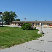 Edgetowner Motel