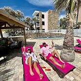 Flamingo Inn Beachfront