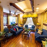 Comfort Hotel Suites