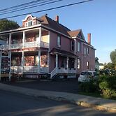 Maison McKenzie House