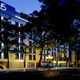 LN Hotel Five
