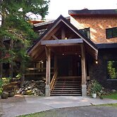 The Lodge at Skeena Landing