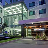 Renyi Lake Hotel
