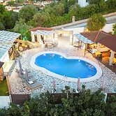 Skiathos Island Suites