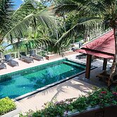 Royal Lee Resort & Spa