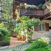 B&B Villa Dolomites Hut