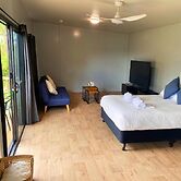 Gunabul Homestead & Golf Course