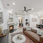 Modern Mckinney Stay 3br Sleeps 8, Near Downtown 3 Bedroom Home