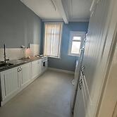Charming 2-bedroom Apartment With Ocean Views in Roker