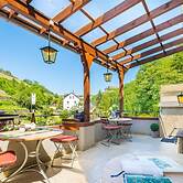Weingut M Hlenschenke Game-room Vineyard and More