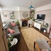 Spacious Family Home With Garden, EV Charger & Gym