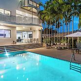 Villa Haven by Rove 4BR Waterfront W/pool & Gym