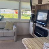 Caravan - Sleeps 6 - Parking