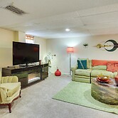 2 Mi to Kansas City Stadium: Cozy Couples Studio!