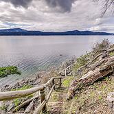 Private Beach & Hot Tub: Eastsound Waterfront Gem