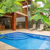 Villa del Sol Steps to Dominical Beach w Private Pool