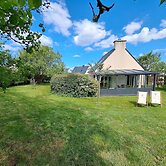 Coastal Garden Retreat Near Sandy Beach