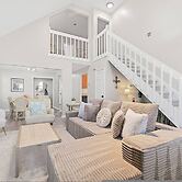 Newly Renovated VB Retreat Comfort Space Home