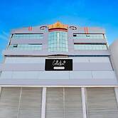 Suite OYO Collection O NAD Near Airport