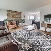 Lake View! South End Seattle Home Near Lumen Field