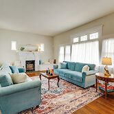 Steps to Main St! Restored Sonora Bungalow w/ Yard