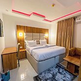 Royal De Elite Hotel