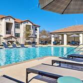 Landing Apartments near Coomer Creek