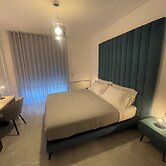 Gheloi Room