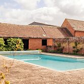 Stunning Five BD Home Near Tewkesbury