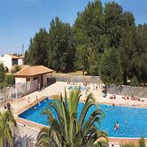 Sunny Coastal Escape in Saint-cyprien