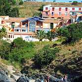 Hillside Mediterranean Stay for 6