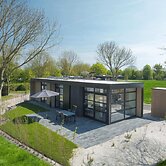 Lakeside Luxury Villa With Ensuites