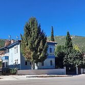 Tranquil 3-bedroom House in Eğirdir With Stunning Views