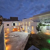 Tarihi Midyat Acar Konağı-Butik Otel