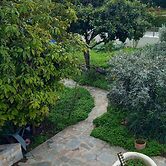 Pavlos Apartment - Leontari Stay With Garden View