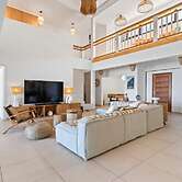 Spacious 3BR Oceanfront Retreat Paea Tahiti