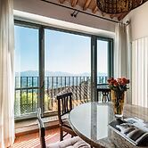 Panoramic Appartment With Garden