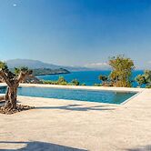 Assini Estate - Poolside Seaview Koroni Retreat
