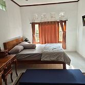 Cozzy Villa Taman near Sidemen Bali