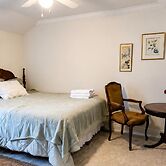Carlton Family Suite