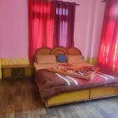 Suraj Guest House And Cafe